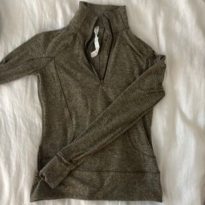 LuluLemon Quarter-Zip Women’s Shirt